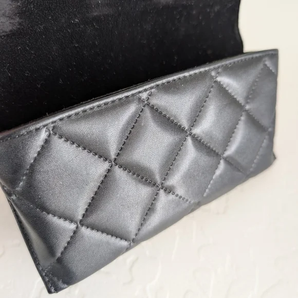 Chanel Black Leather Large Eyeglass/Sunglasses Case. EUC - Picture 4 of 12